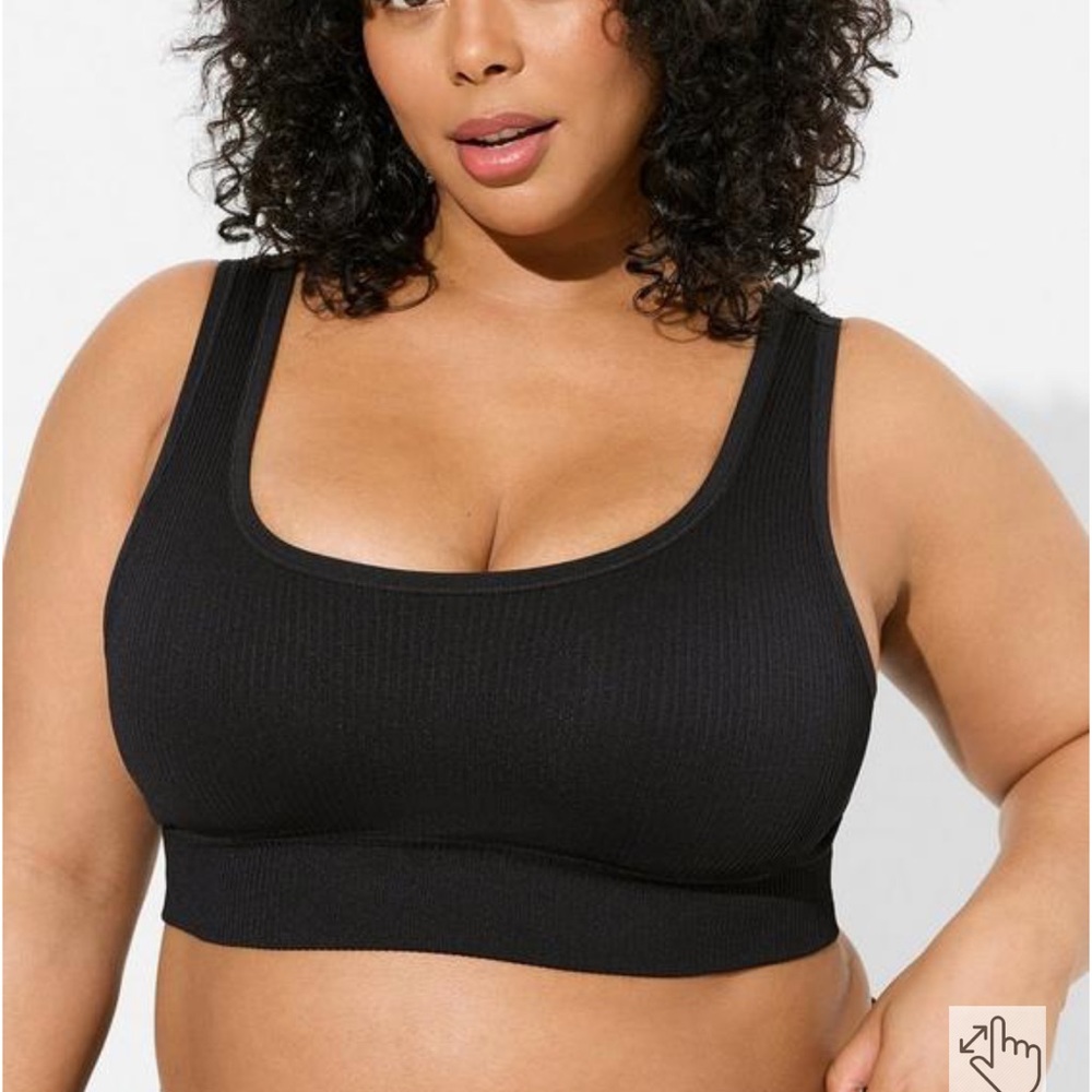 Nwt Size 1 torrid seamless ribbed bralette in black